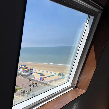 Апартаменты Grand Appartement, 4 En Front De Mer Кабур