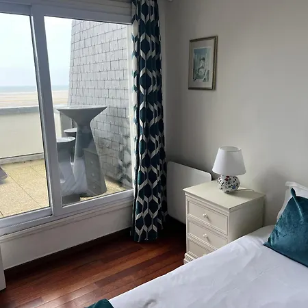 Grand Appartement, 4 En Front De Mer Апартаменты Кабур